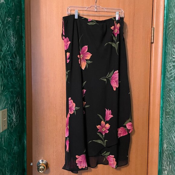 Tradition Plus 16W Pink Floral Print 2 piece Blouse and Skirt Set - Picture 8 of 10